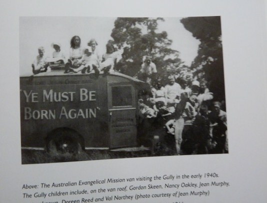 Australian Evangelical Mission visits the Gully, Katoomba, 1940's